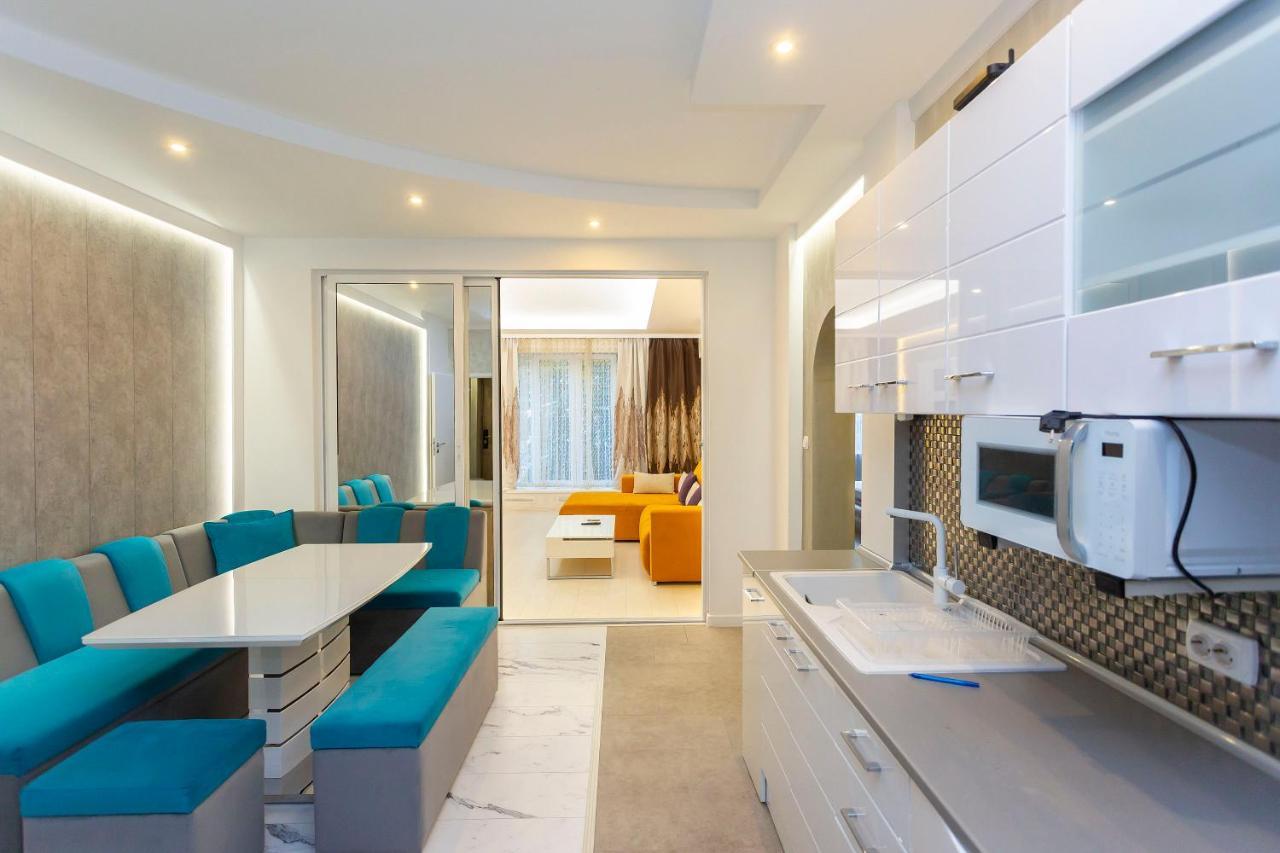 Central Vitosha Apartment Софія Екстер'єр фото