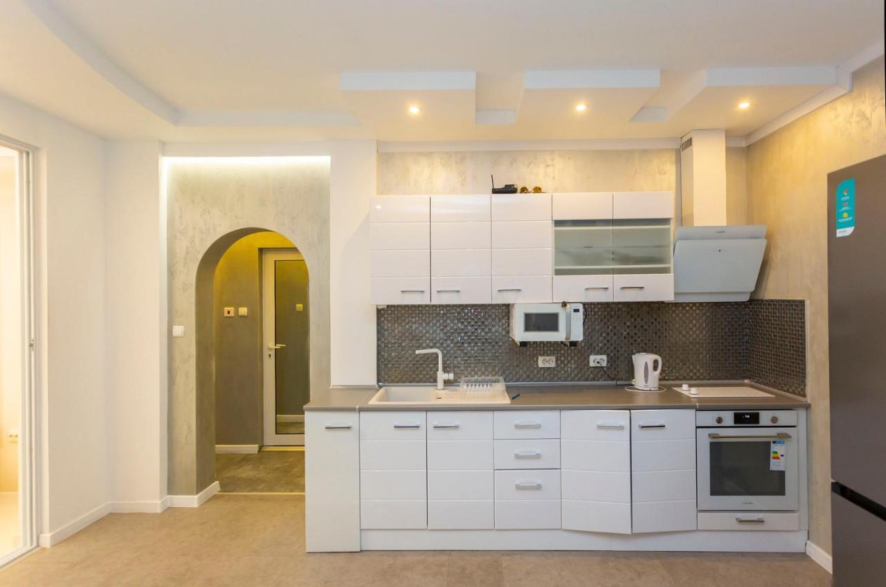 Central Vitosha Apartment Софія Екстер'єр фото