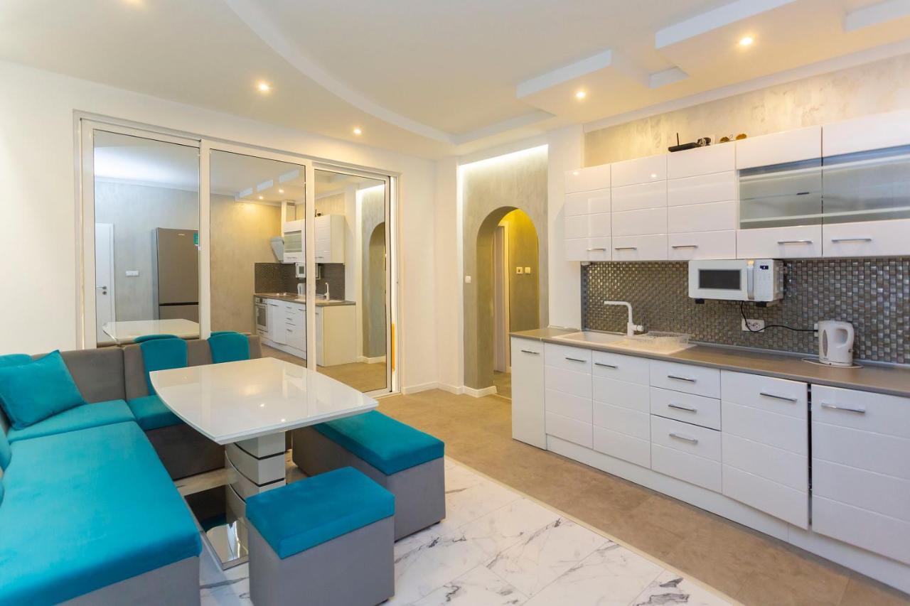 Central Vitosha Apartment Софія Екстер'єр фото
